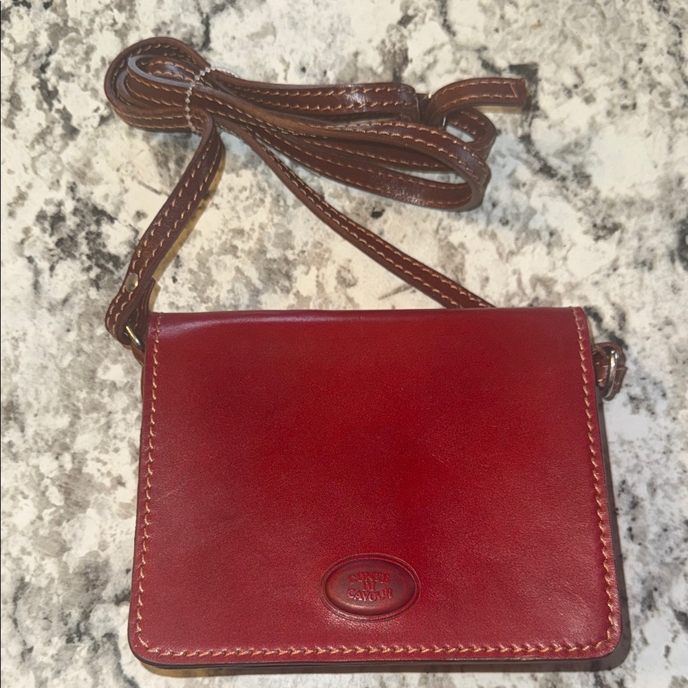 Conte Di  Cavour  Red Leather Shoulder Bag